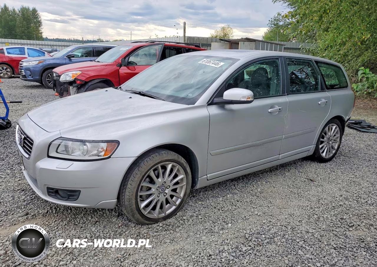 2010 Volvo V50 2.4I – zdjęcie 1 z 14
