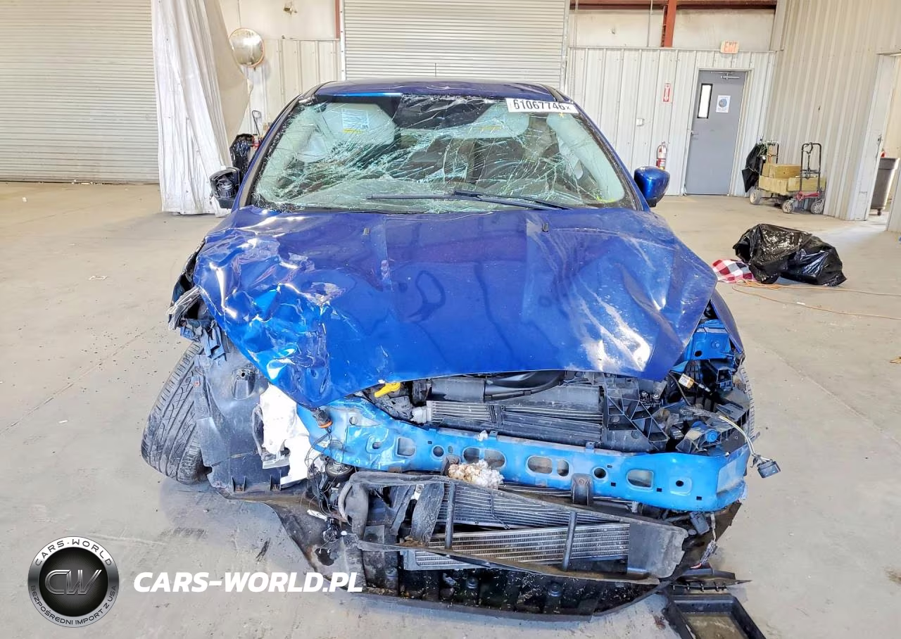 2018 Ford Focus Se VIN:1FADP3FE2JL239539 - 5