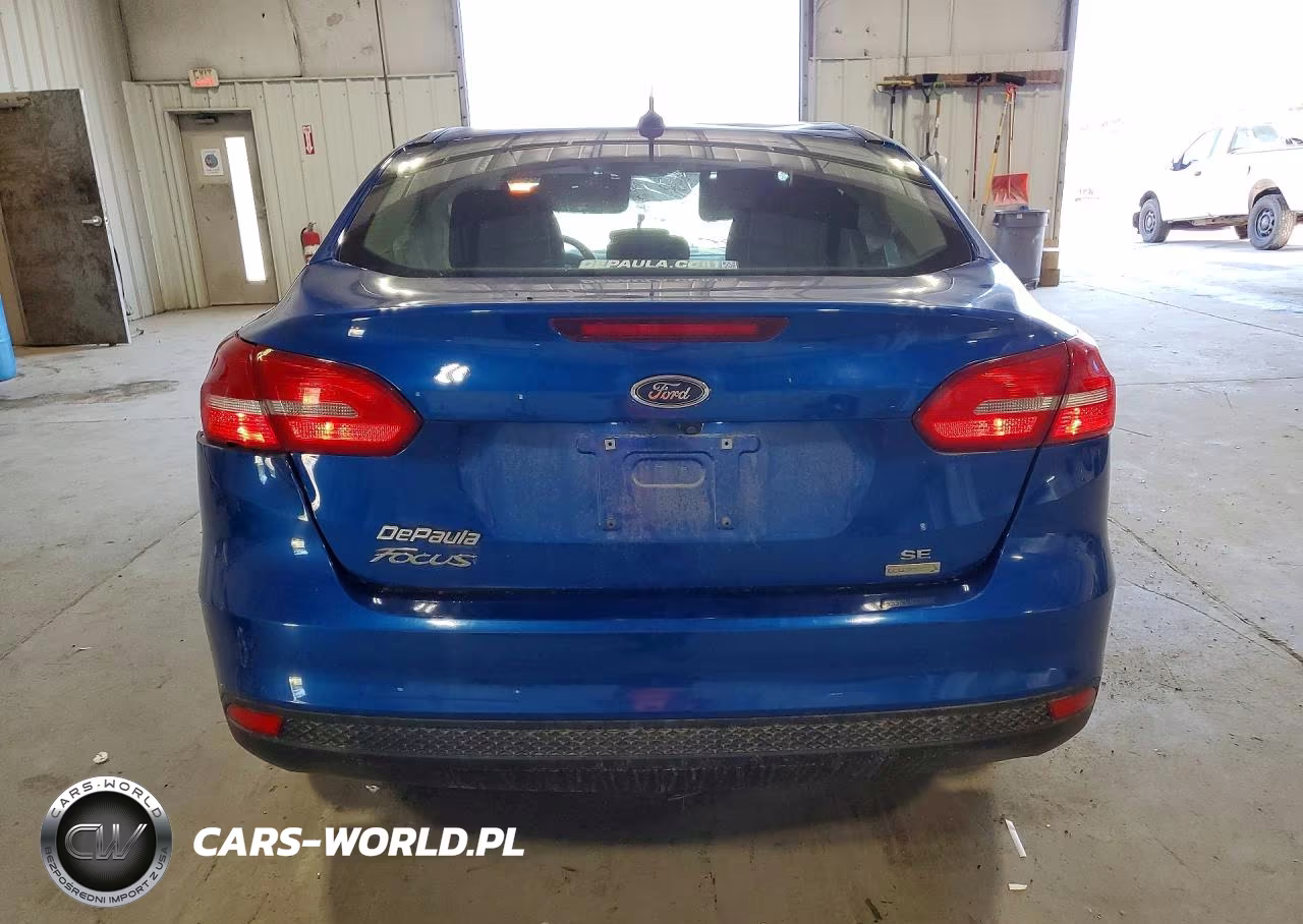 2018 Ford Focus Se VIN:1FADP3FE2JL239539 - 6