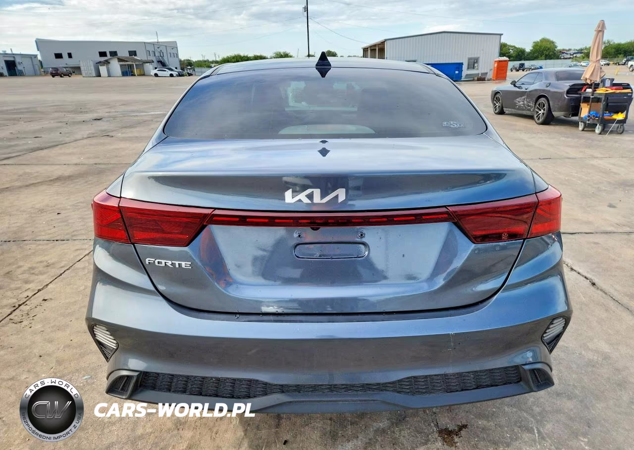 2022 Kia Forte Lxs VIN:3KPF24AD5NE481911 - 6