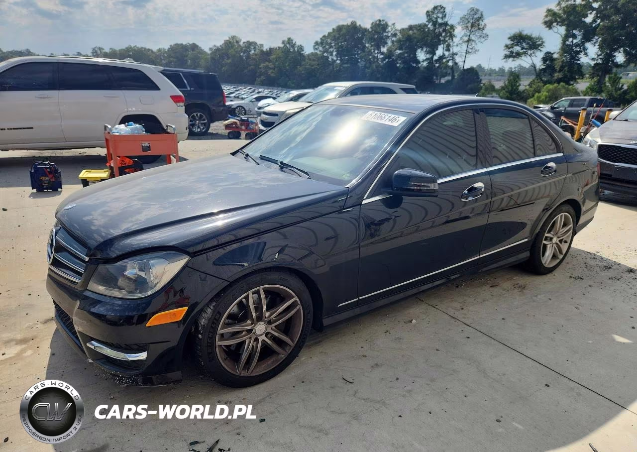 2013 Mercedes-Benz C 300 4Matic – zdjęcie 1 z 12