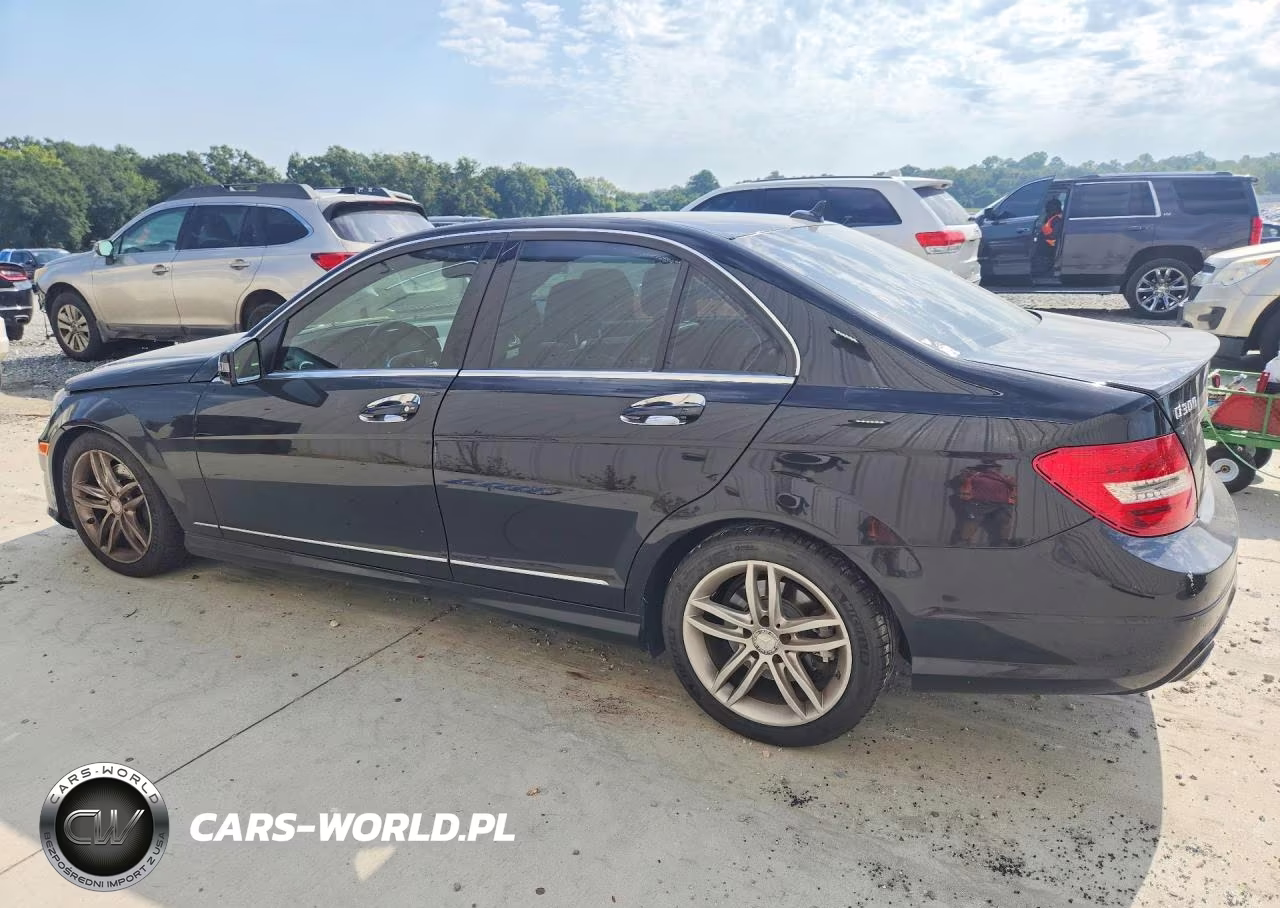2013 Mercedes-Benz C 300 4Matic VIN:WDDGF8AB5DR251776 - 2