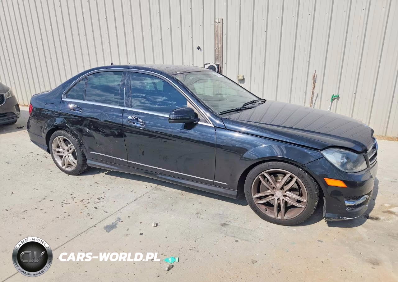 2013 Mercedes-Benz C 300 4Matic VIN:WDDGF8AB5DR251776 - 4