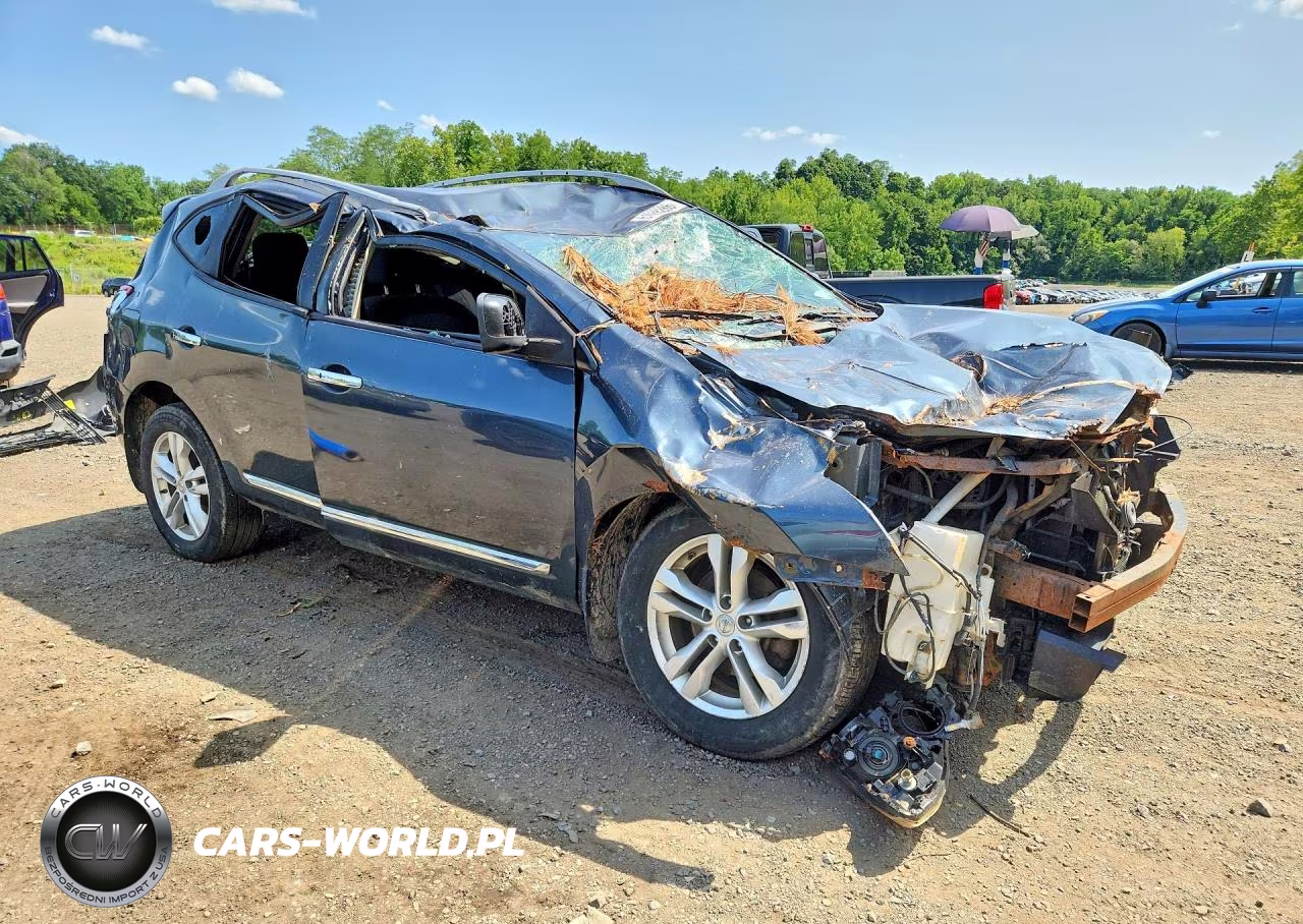 2013 Nissan Rogue S VIN:JN8AS5MVXDW658577 - 4
