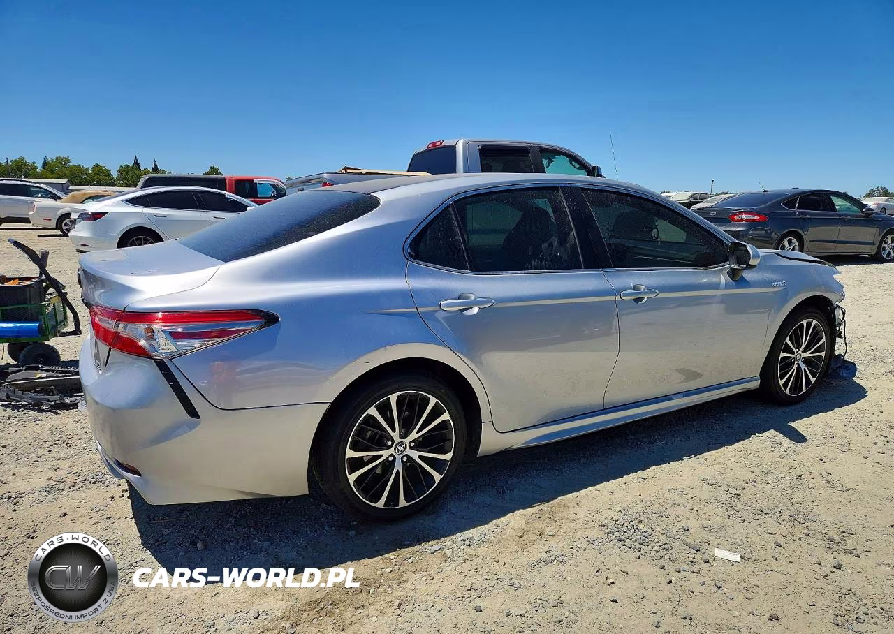 2020 Toyota Camry Se VIN:4T1G31AK2LU013112 - 3