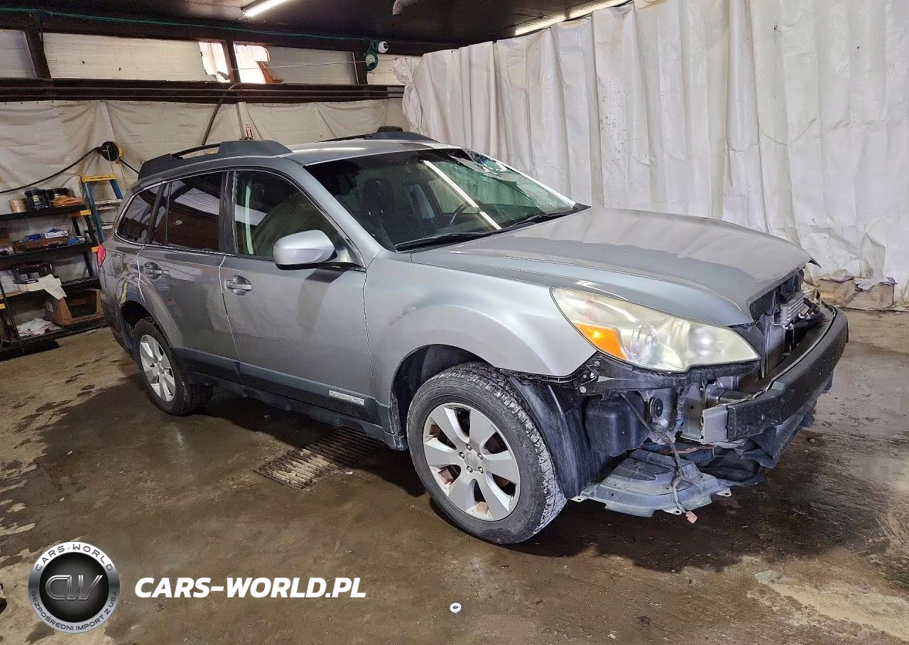 2010 Subaru Outback 2.5I Premium VIN:4S4BRBCC3A3382598 - 4