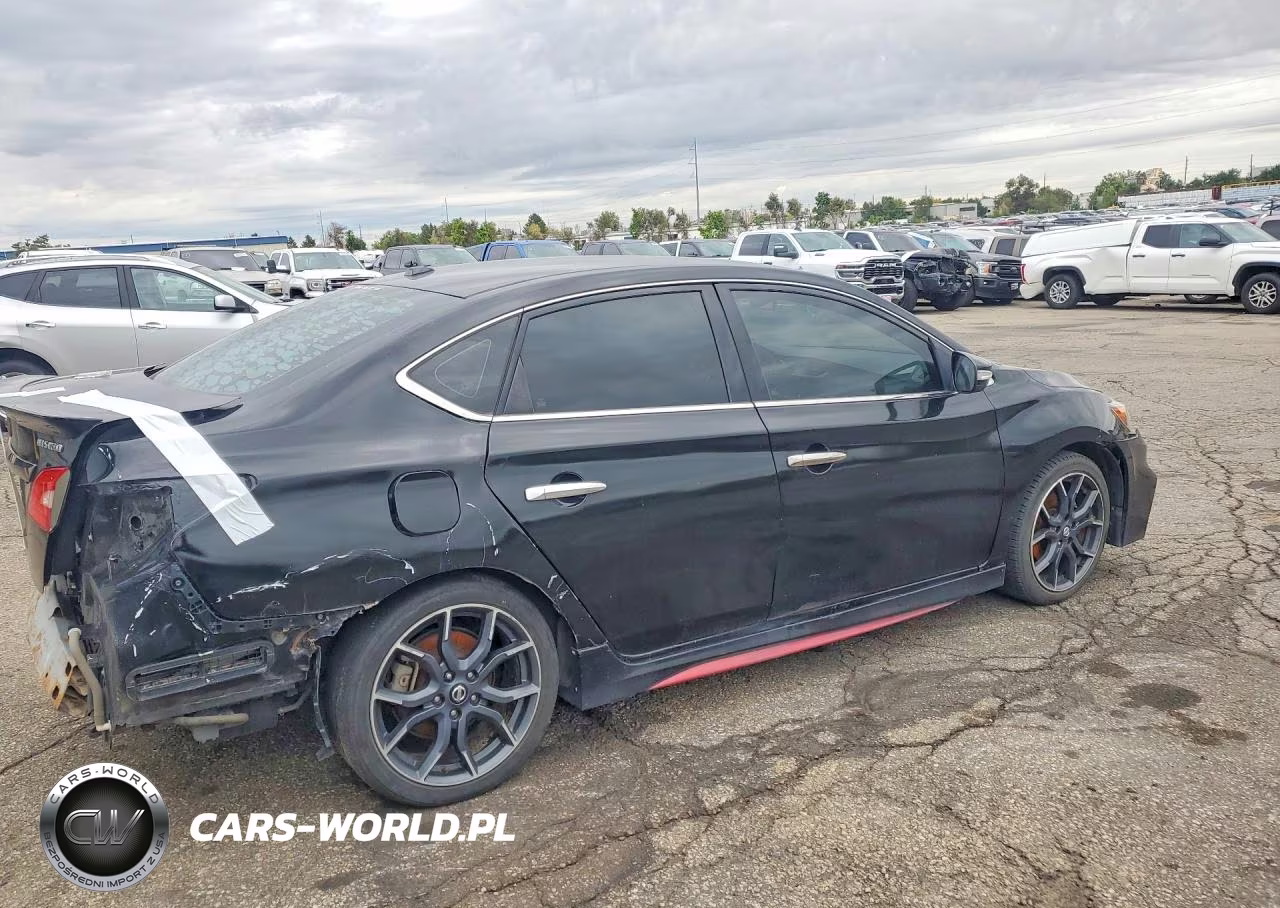 2017 Nissan Sentra Nismo VIN:3N1CB7AP6HY333318 - 3