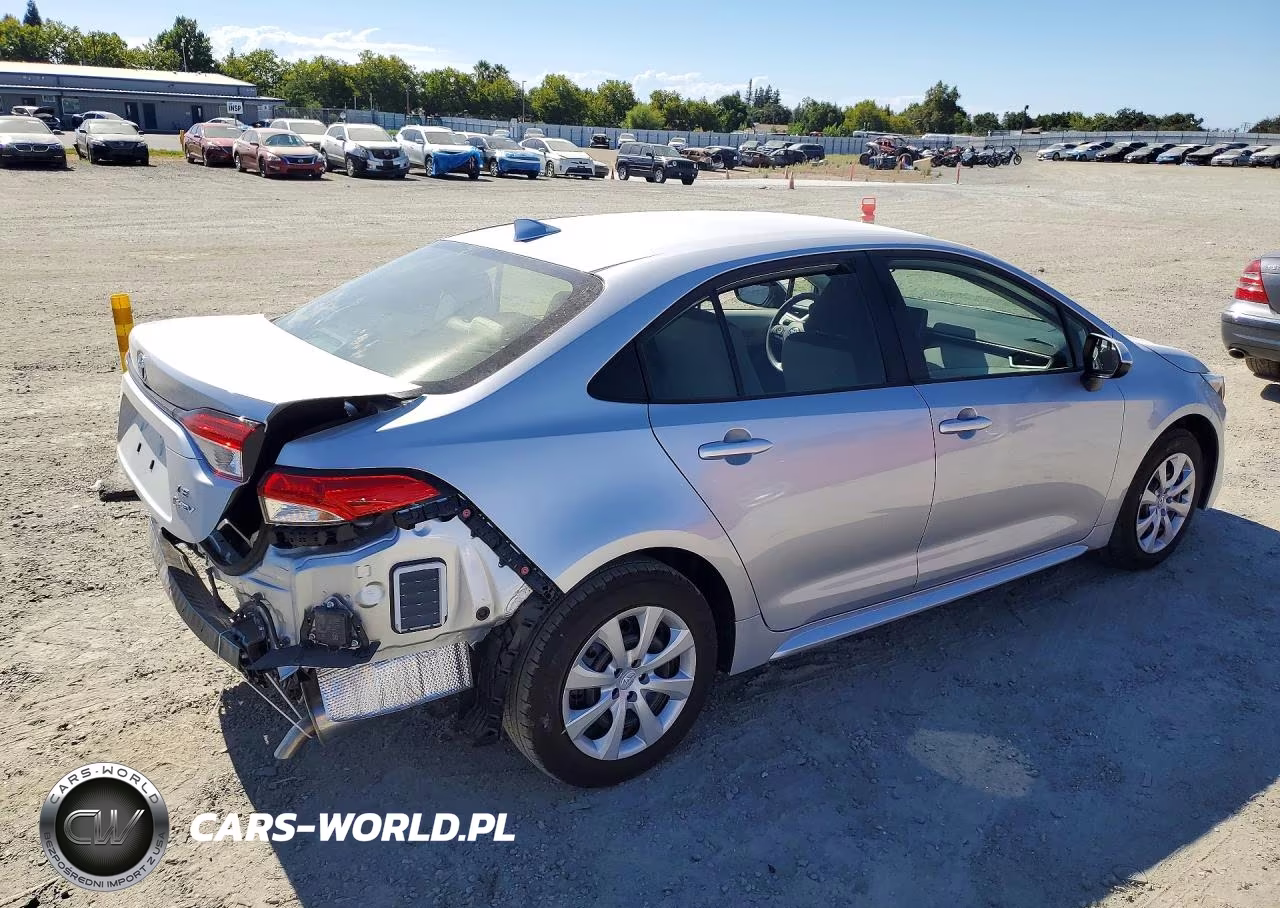2026 Toyota Corolla Hybrid Le VIN:JTDBCMFEXT3150307 - 3