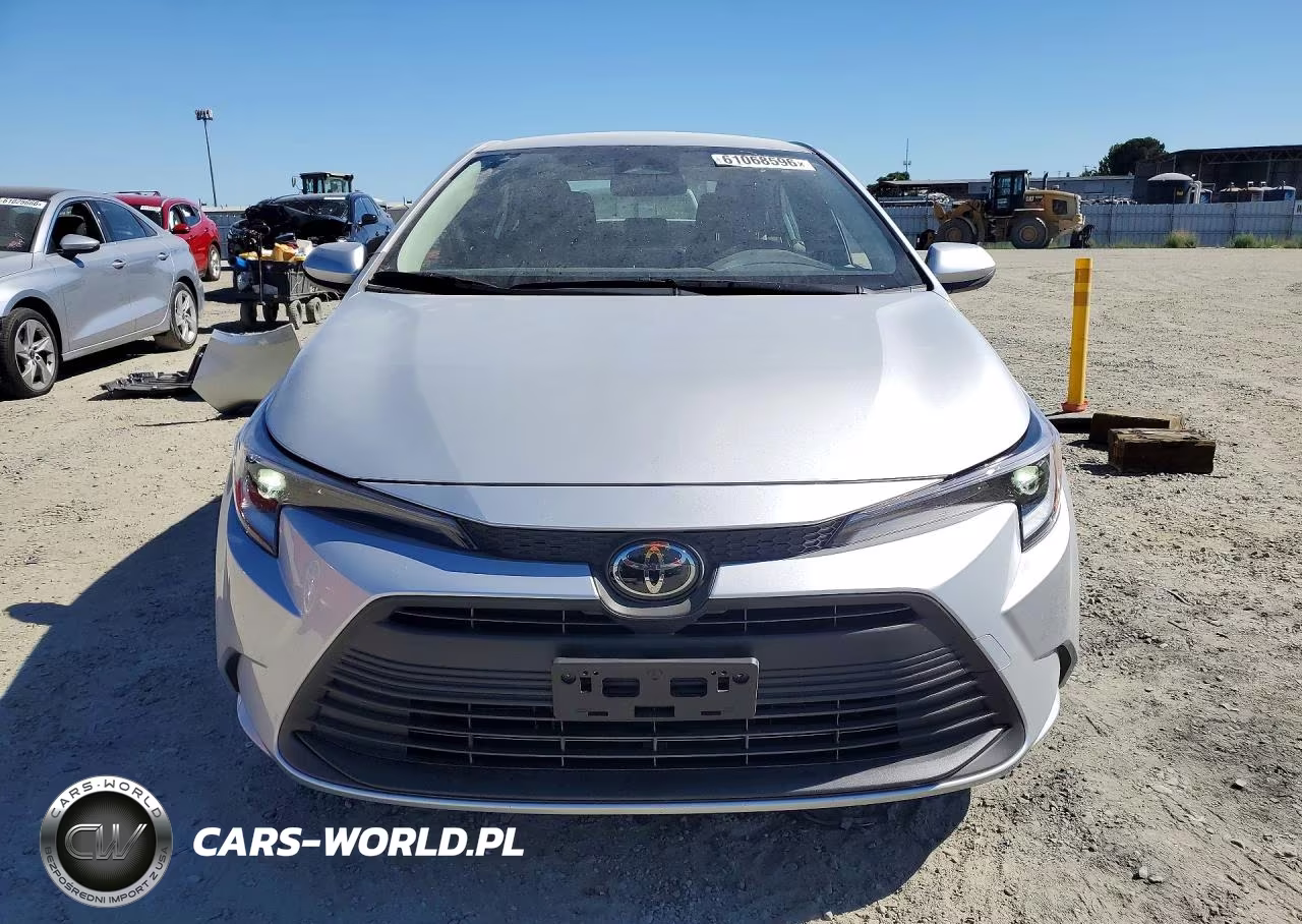 2026 Toyota Corolla Hybrid Le VIN:JTDBCMFEXT3150307 - 5