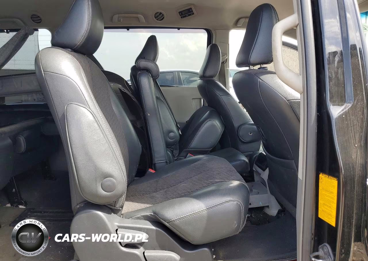 2012 Toyota Sienna Sport VIN:5TDXK3DC8CS225038 - 10