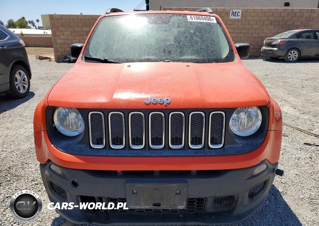 2017 Jeep Renegade Sport VIN:ZACCJAAB3HPE45774 - 5