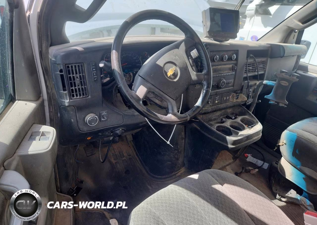 2021 Chevrolet Express G4500 VIN:1HA6GVC74MN001152 - 8