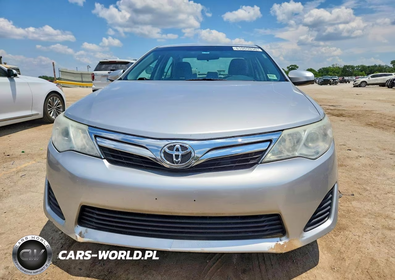 2014 Toyota Camry Le VIN:4T1BF1FK4EU411211 - 5