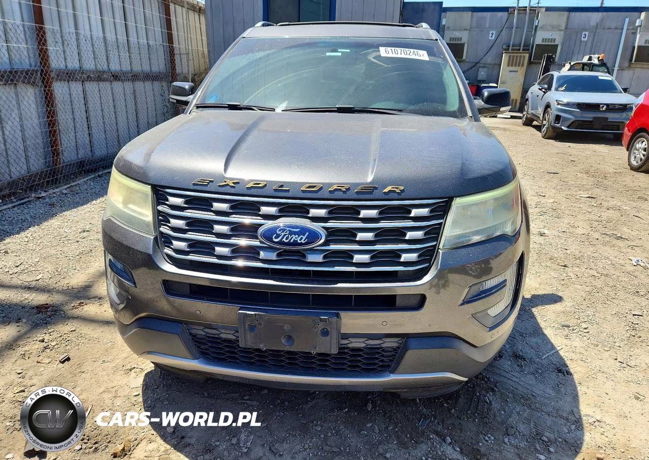 2017 Ford Explorer Xlt VIN:1FM5K7DH7HGB63834 - 5