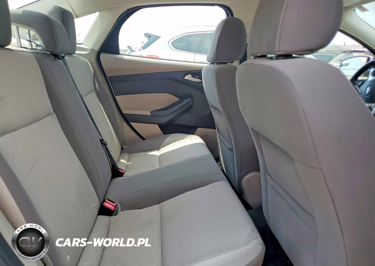 2013 Ford Focus Se VIN:1FADP3F20DL339990 - 10