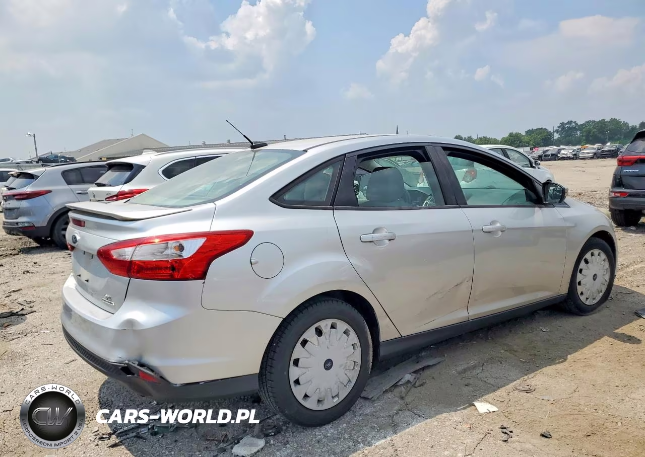 2013 Ford Focus Se VIN:1FADP3F20DL339990 - 3