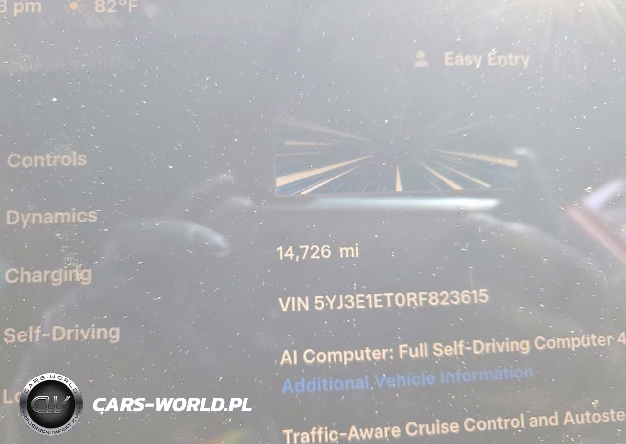 2024 Tesla Model 3 VIN:5YJ3E1ET0RF823615 - 9