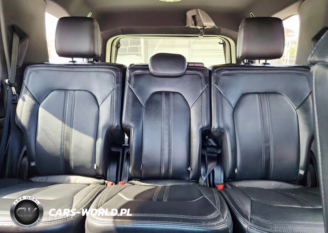 2019 Ford Expedition Limited VIN:1FMJU1KTXKEA03866 - 10