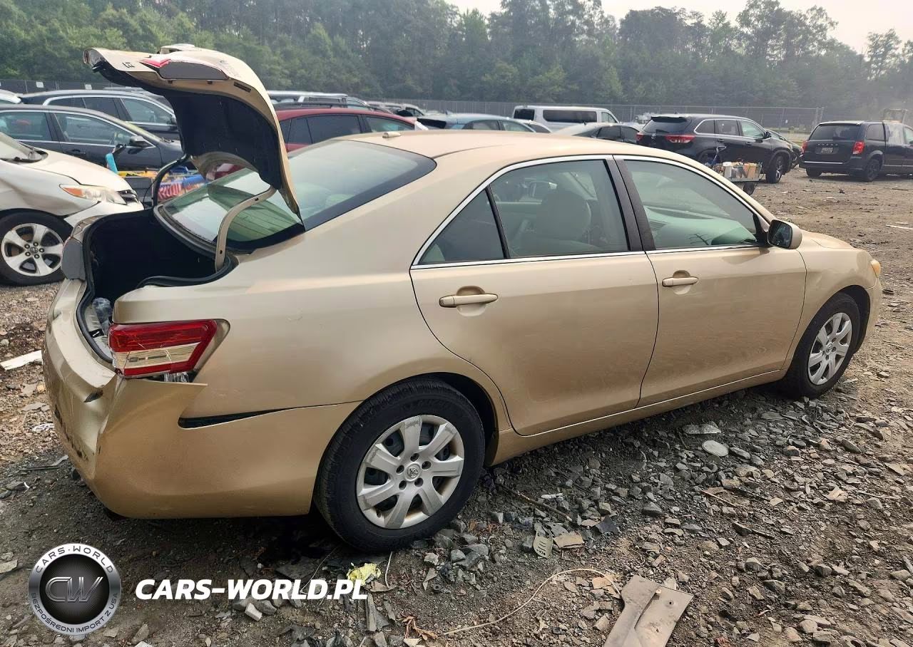 2010 Toyota Camry Le VIN:4T1BF3EK1AU089750 - 3