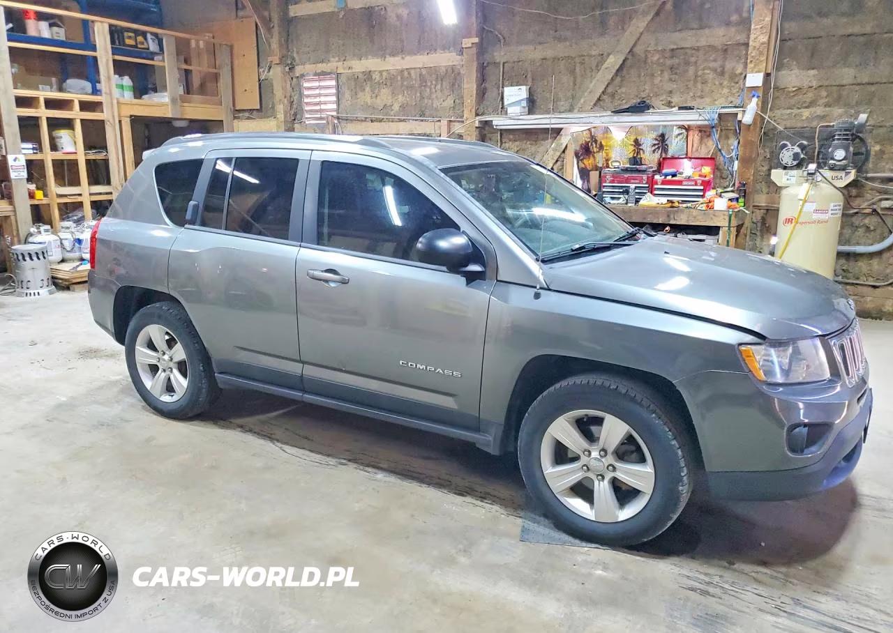 2012 Jeep Compass Sport VIN:1C4NJCBAXCD601195 - 4