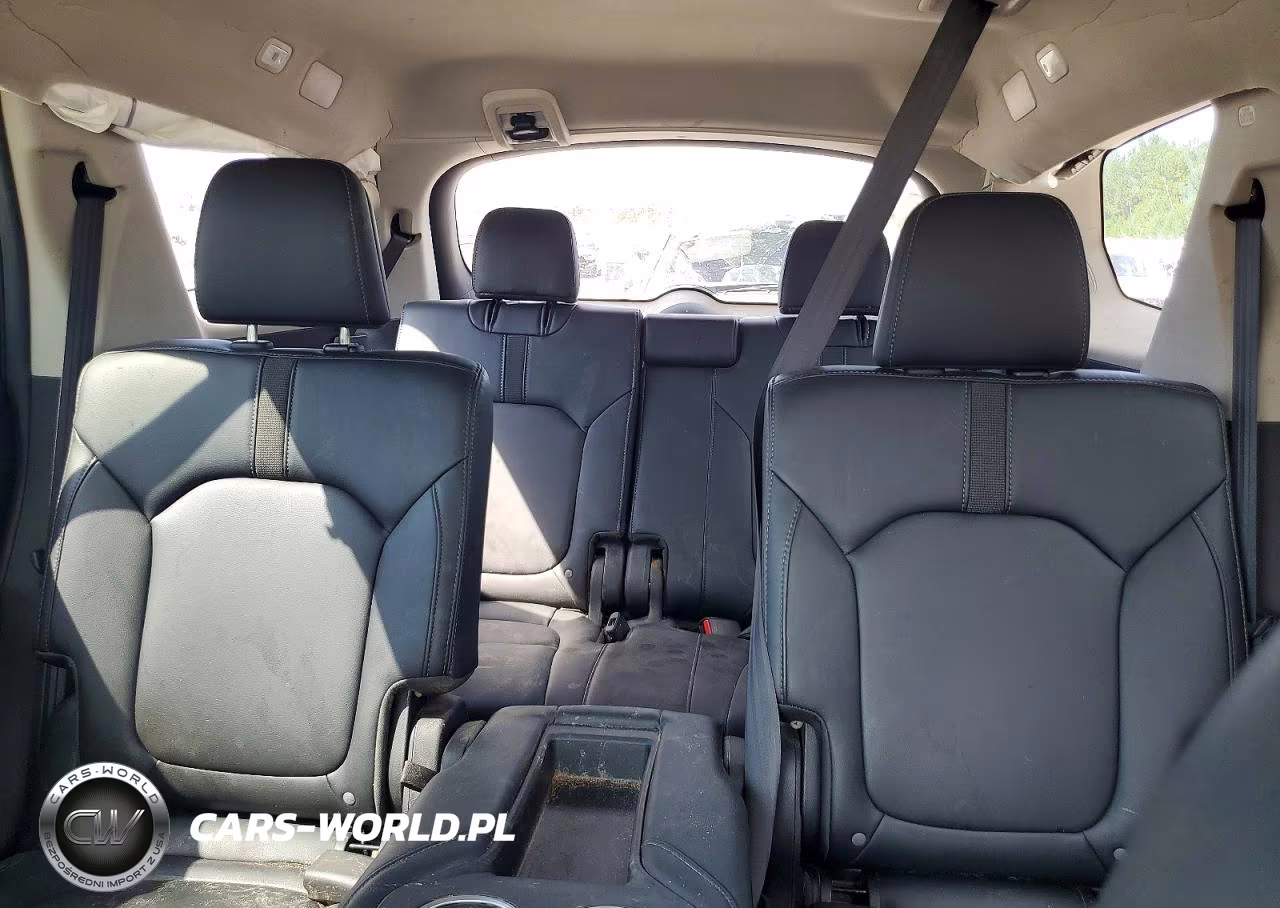 2025 Honda Pilot Touring VIN:5FNYG2H71SB041382 - 10