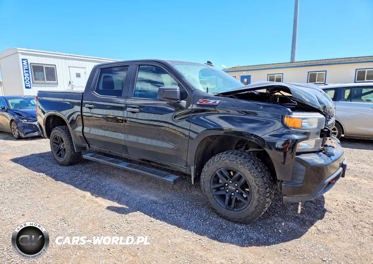 2021 Chevrolet Silverado K1500 Trail Boss Custom VIN:3GCPYCEF3MG252865 - 4