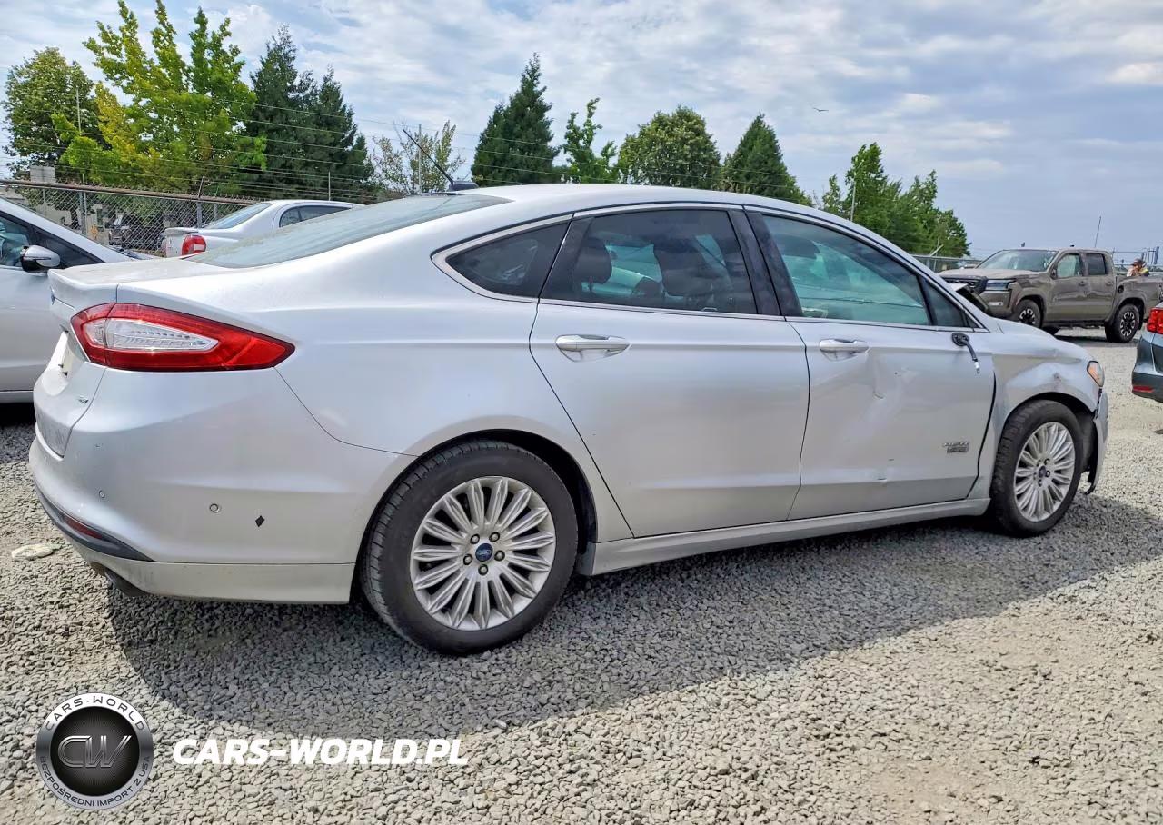 2013 Ford Fusion Se Phev VIN:3FA6P0PU7DR297441 - 3