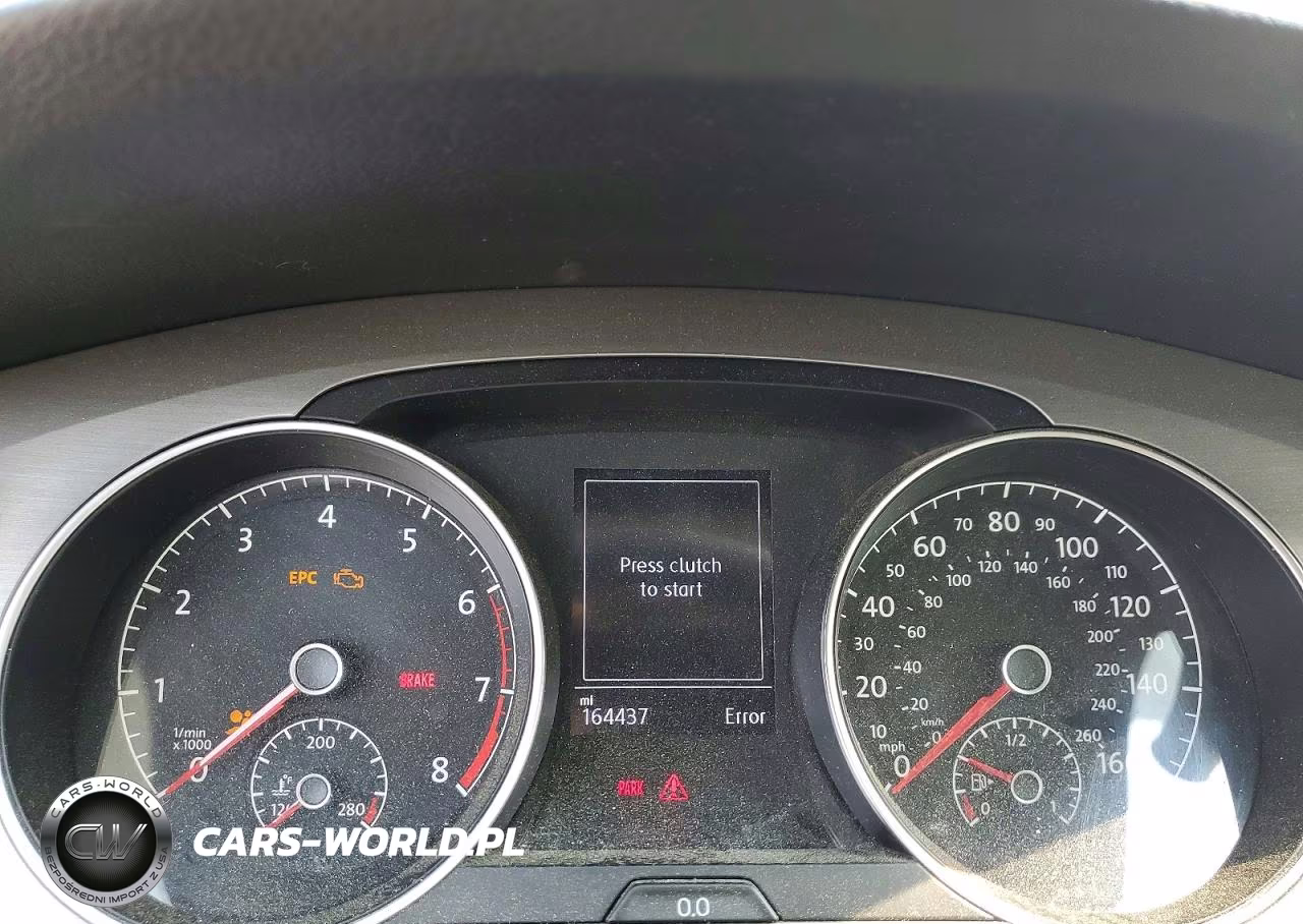 2016 Volkswagen Golf S VIN:3VW117AUXGM022622 - 9