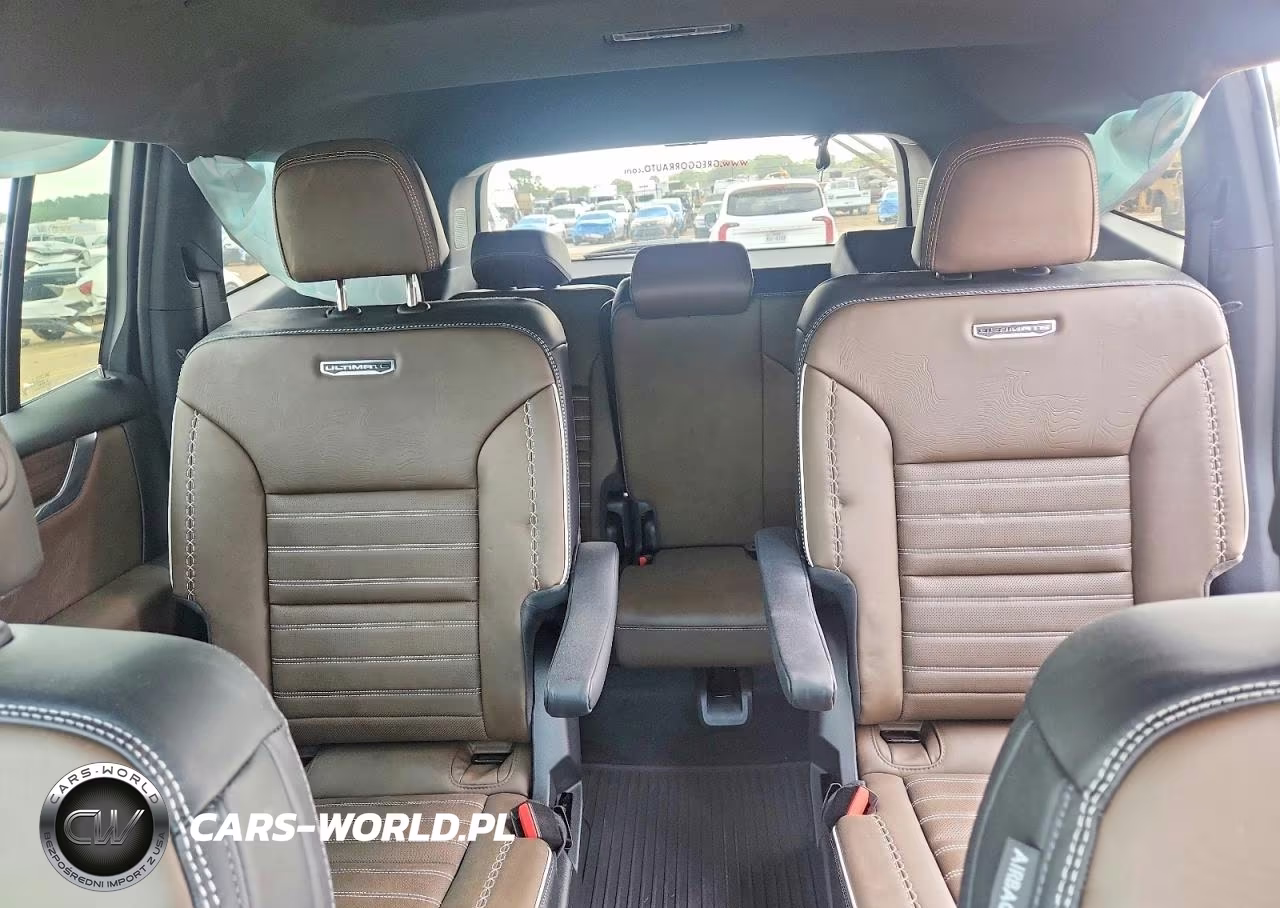 2026 GMC Acadia Denali Ultimate VIN:1GKENSKS3TJ261921 - 10