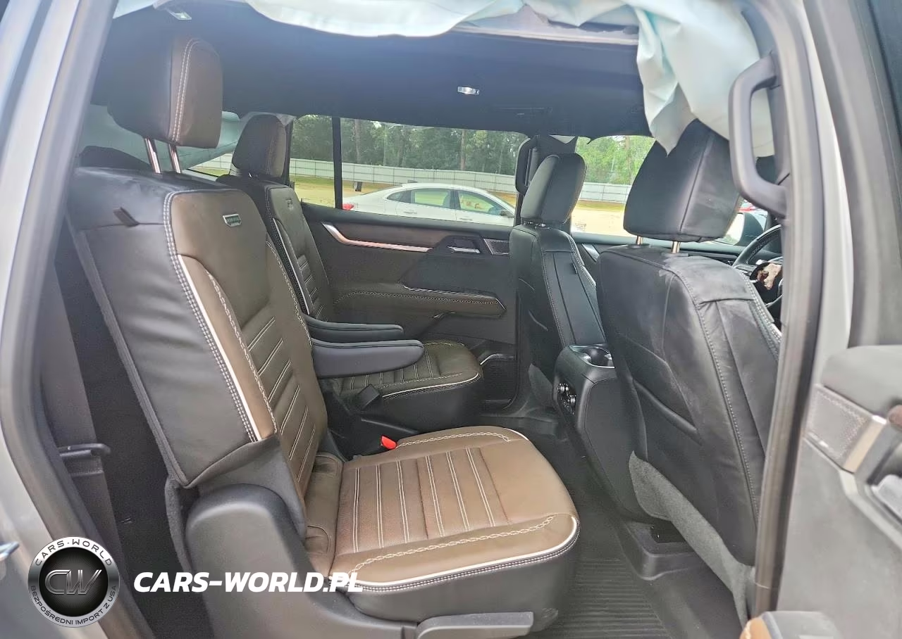 2026 GMC Acadia Denali Ultimate VIN:1GKENSKS3TJ261921 - 11