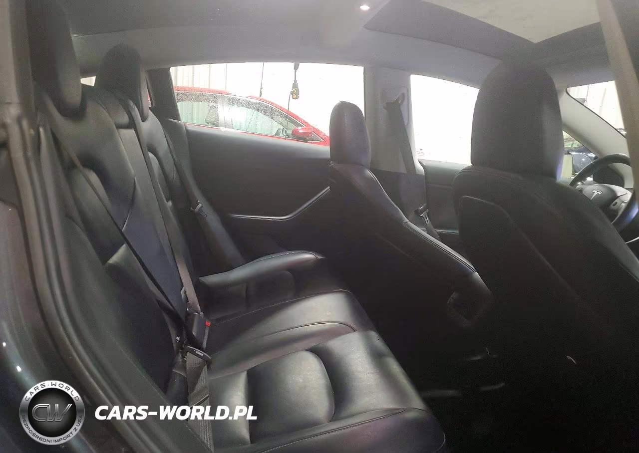 2018 Tesla Model 3 VIN:5YJ3E1EB5JF104131 - 10