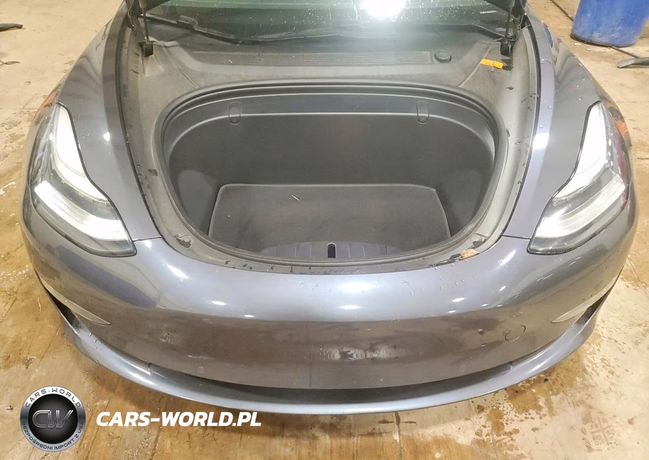 2018 Tesla Model 3 VIN:5YJ3E1EB5JF104131 - 11