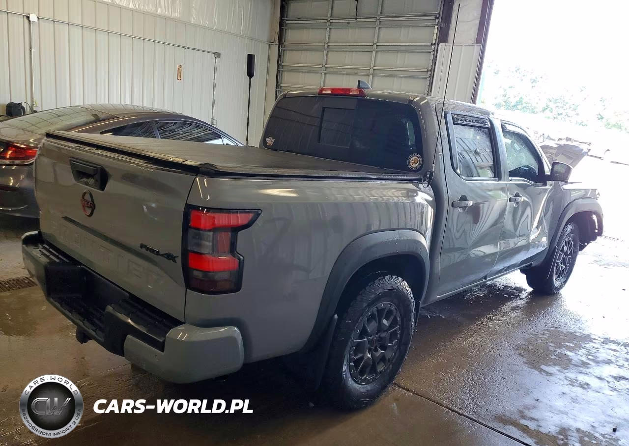 2024 Nissan Frontier Pro-4X VIN:1N6ED1EK9RN656124 - 3