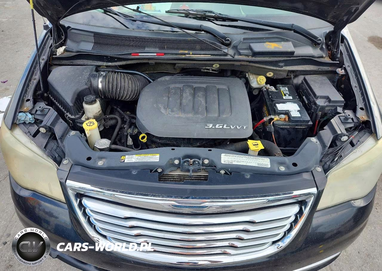 2011 Chrysler Town & Country Touring L VIN:2A4RR8DG0BR676230 - 12