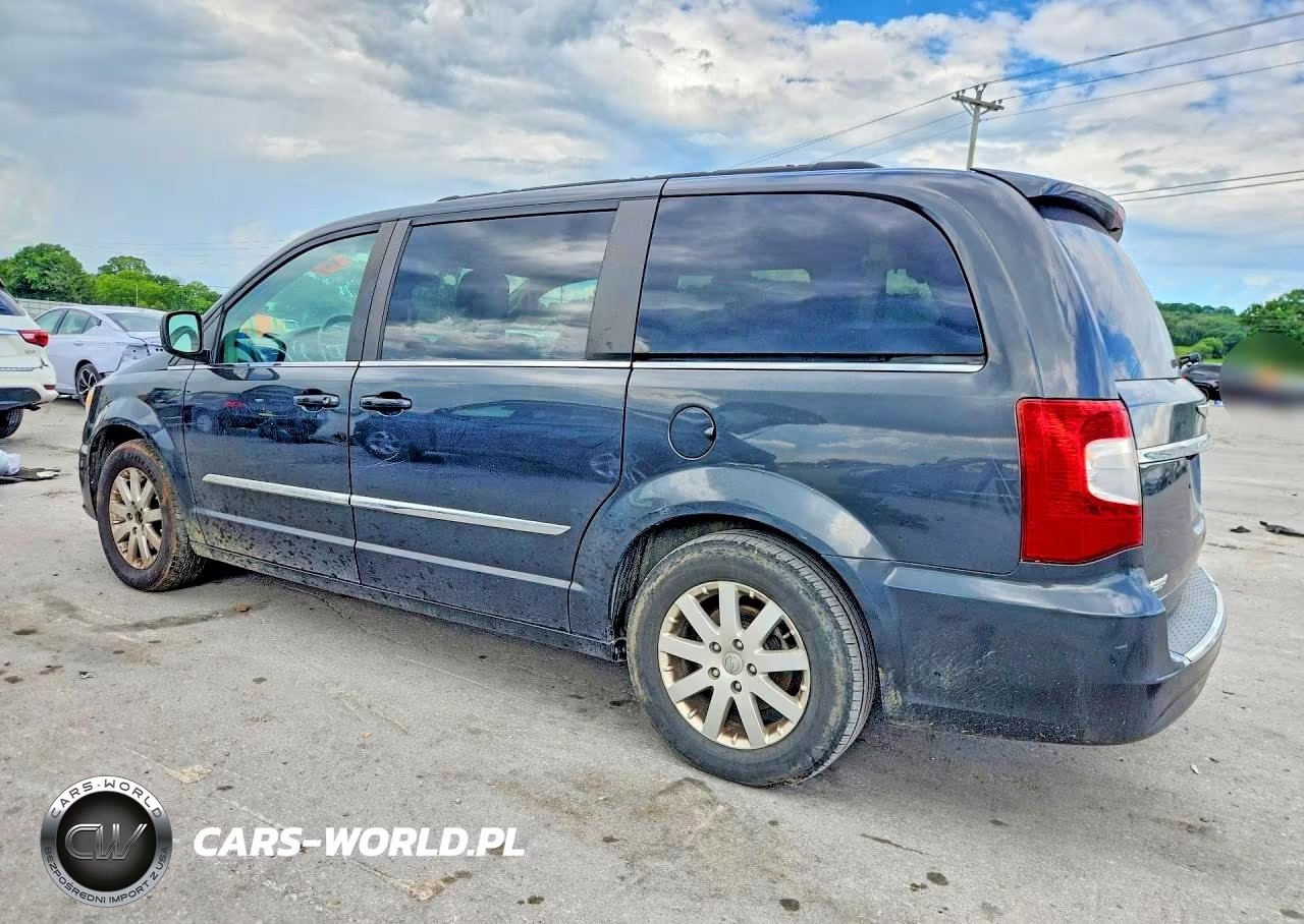2011 Chrysler Town & Country Touring L VIN:2A4RR8DG0BR676230 - 2