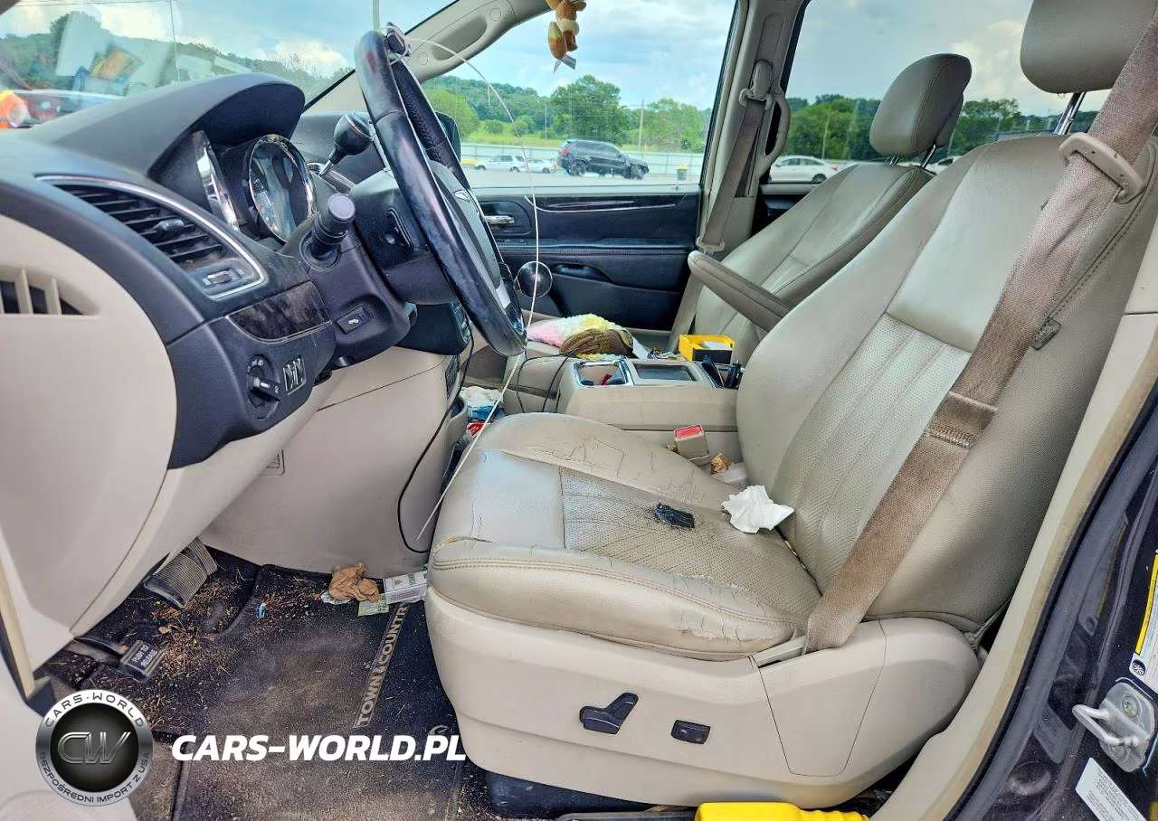 2011 Chrysler Town & Country Touring L VIN:2A4RR8DG0BR676230 - 7