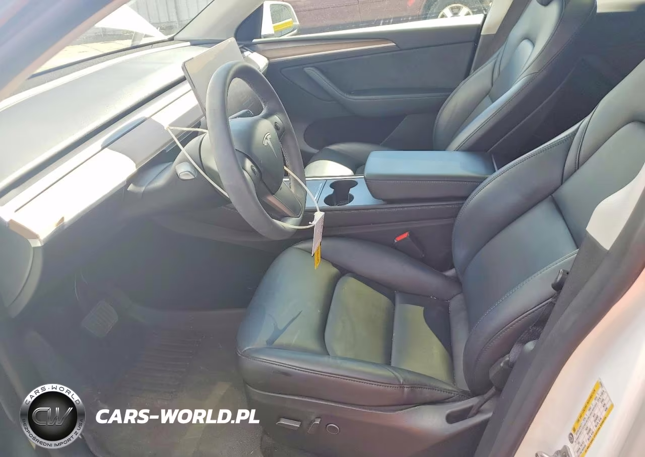 2025 Tesla Model Y VIN:7SAYGDED9SF229317 - 7