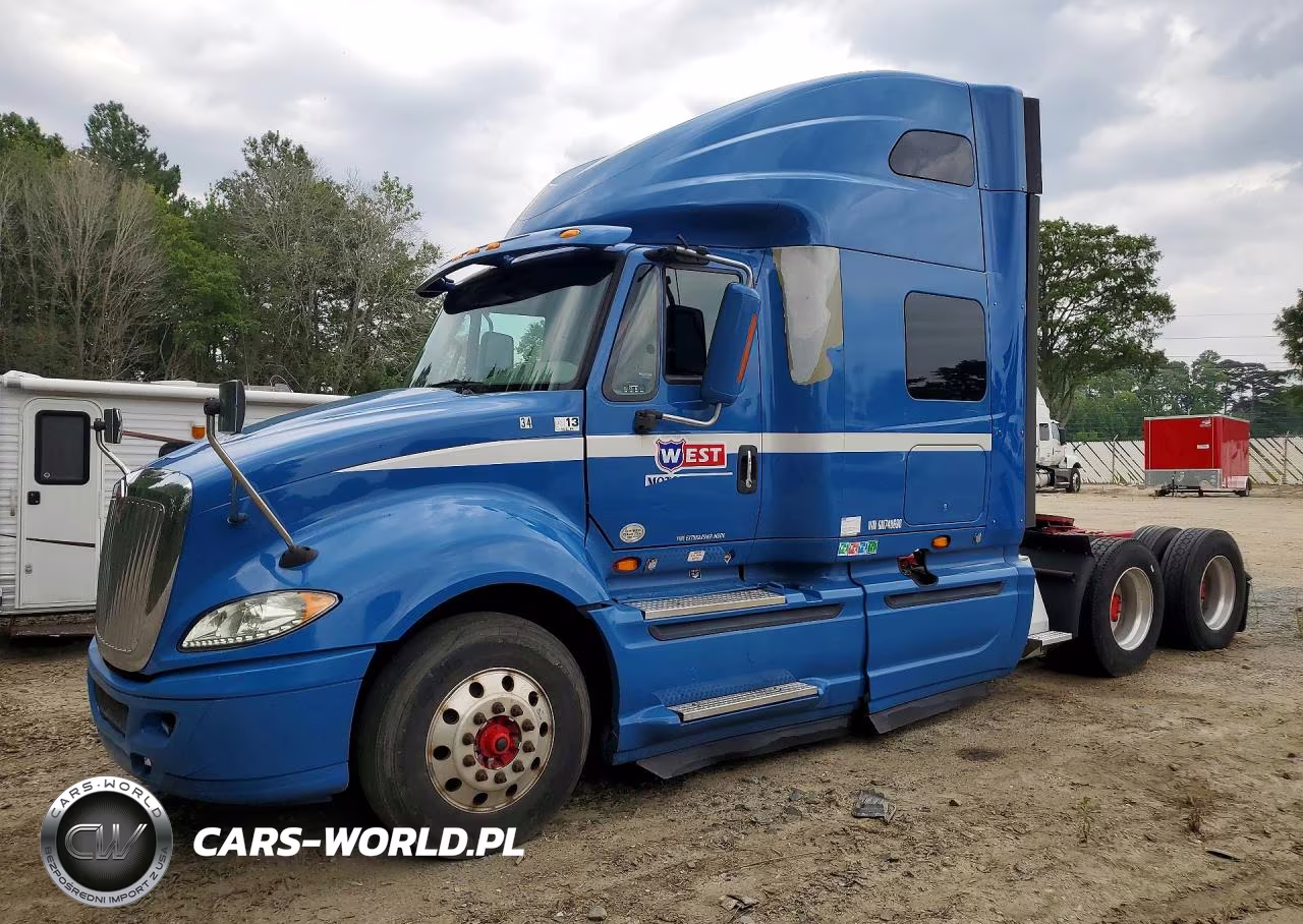 2016 International Prostar - Semi Truck
