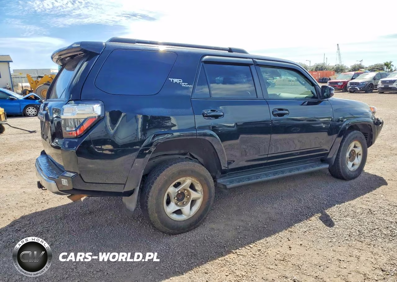2022 Toyota 4Runner Trd Off-Road Premium VIN:JTERU5JRXN6011545 - 3