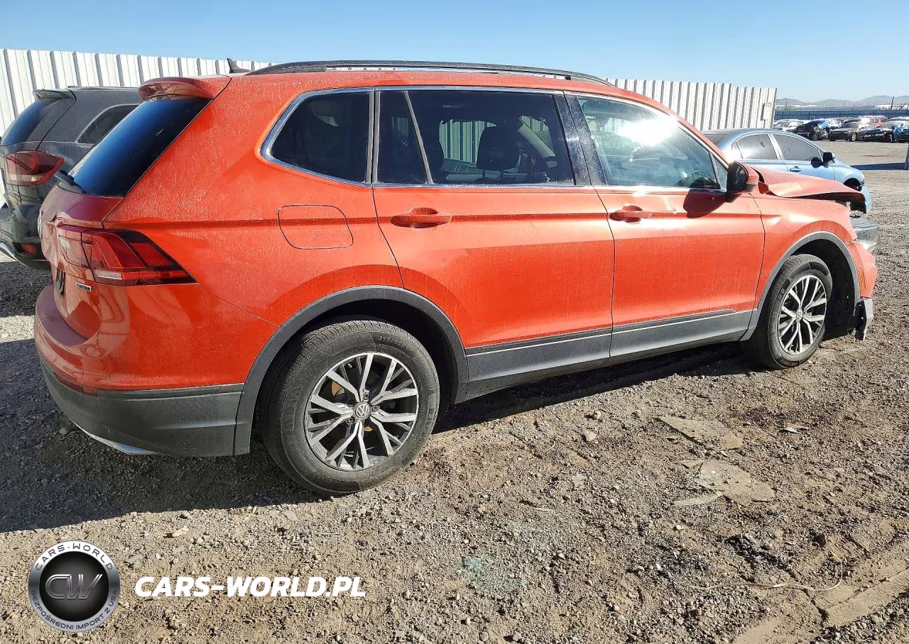 2019 Volkswagen Tiguan Se VIN:3VV2B7AX0KM126805 - 3