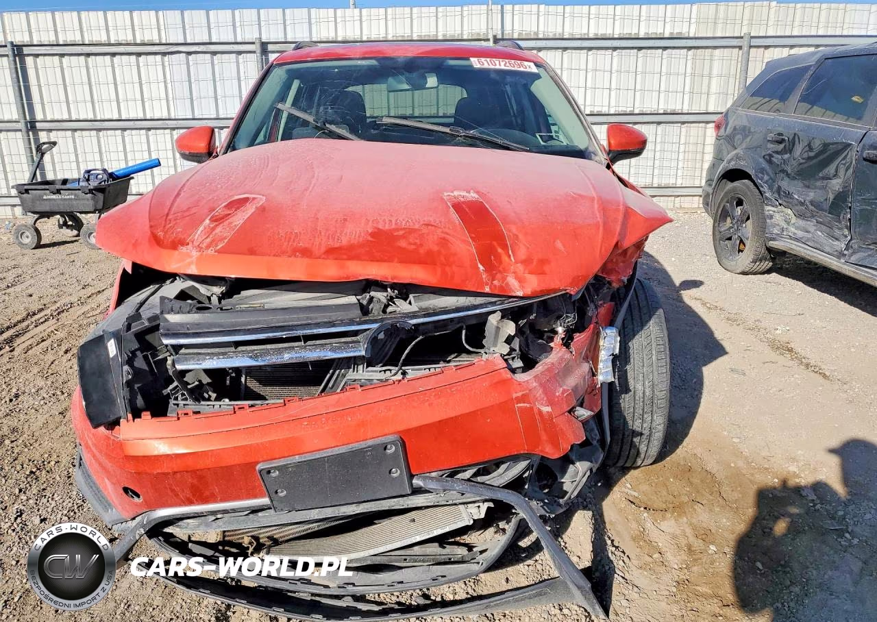 2019 Volkswagen Tiguan Se VIN:3VV2B7AX0KM126805 - 5