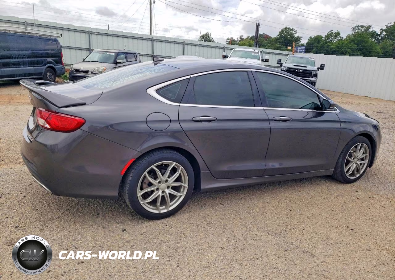 2015 Chrysler 200 C VIN:1C3CCCEG6FN512387 - 3