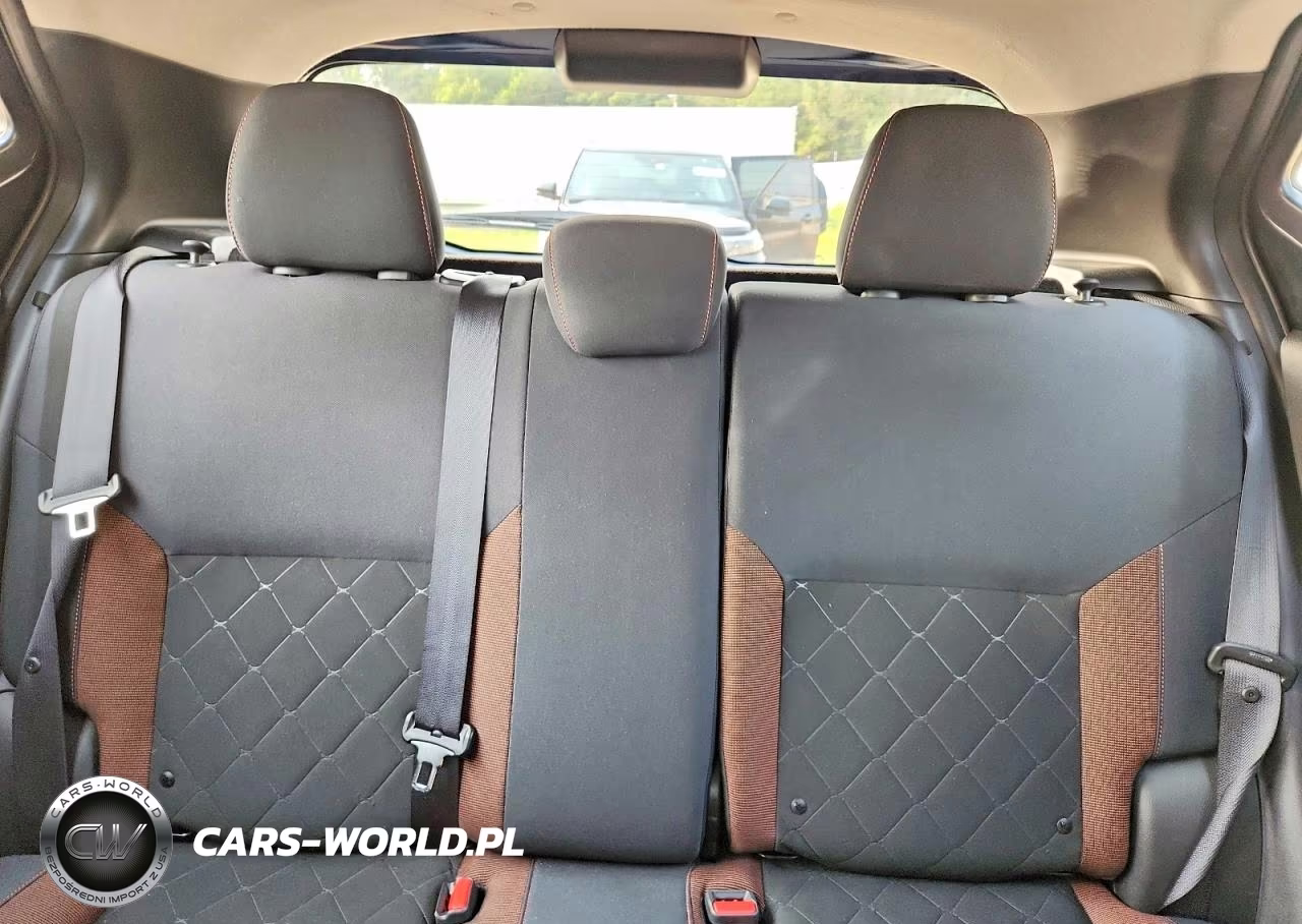 2019 Nissan Kicks Sr VIN:3N1CP5CUXKL561237 - 10
