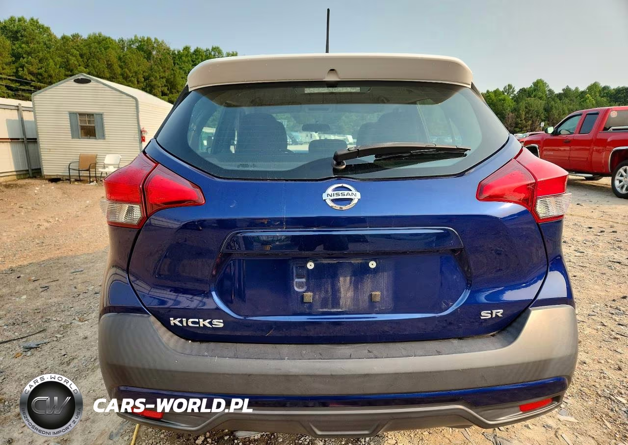 2019 Nissan Kicks Sr VIN:3N1CP5CUXKL561237 - 6