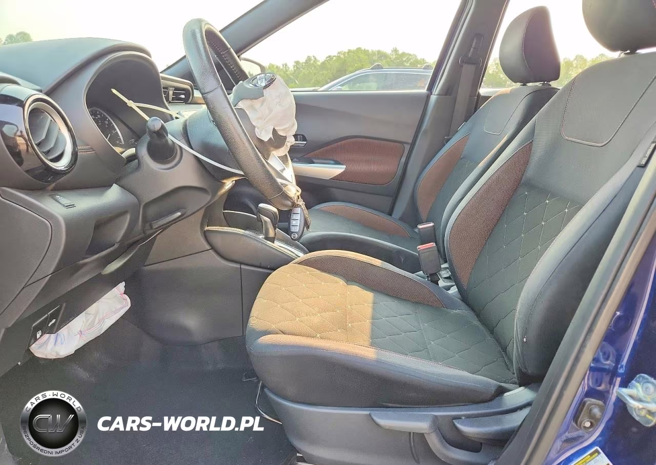 2019 Nissan Kicks Sr VIN:3N1CP5CUXKL561237 - 7