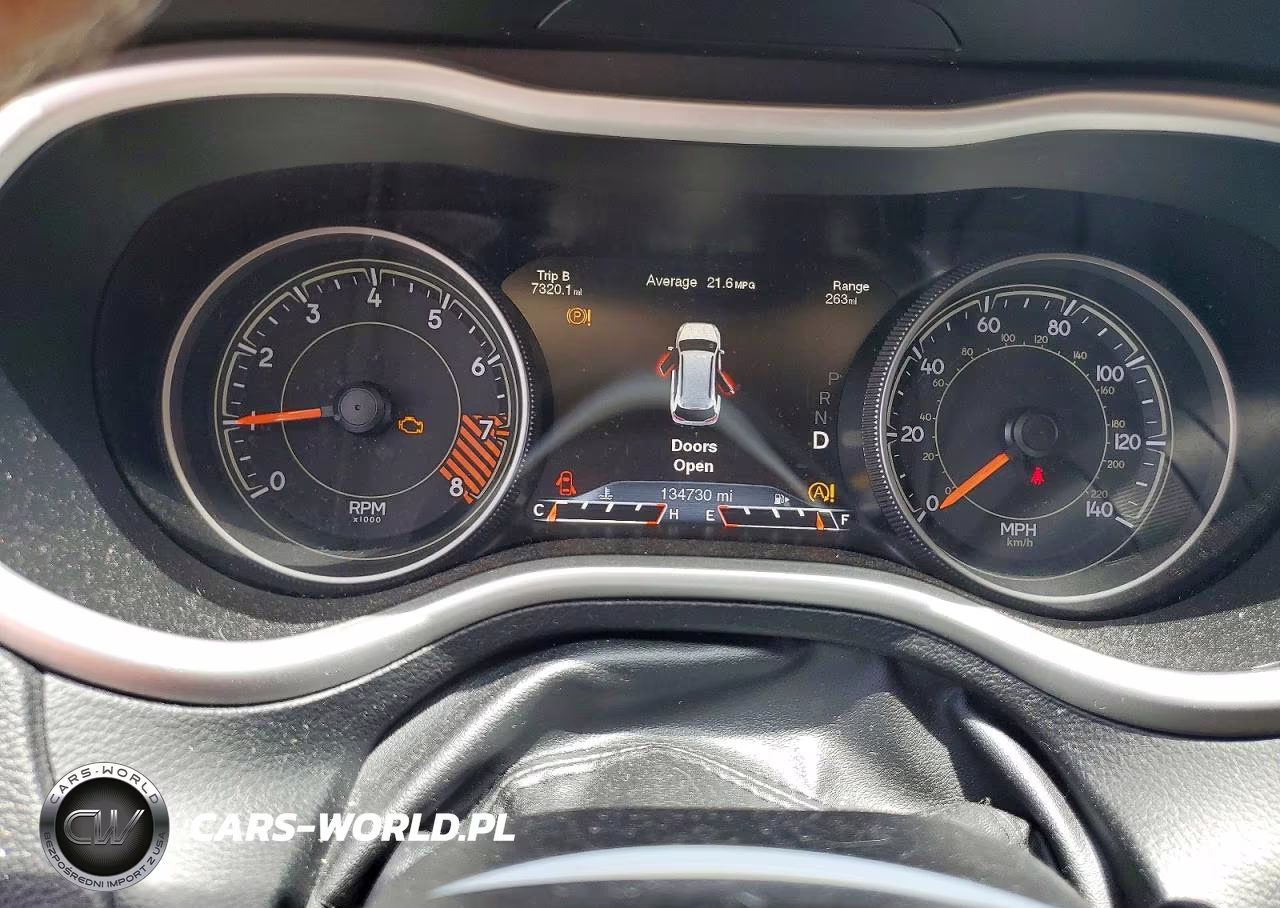 2015 Jeep Cherokee Trailhawk VIN:1C4PJMBS6FW717025 - 9
