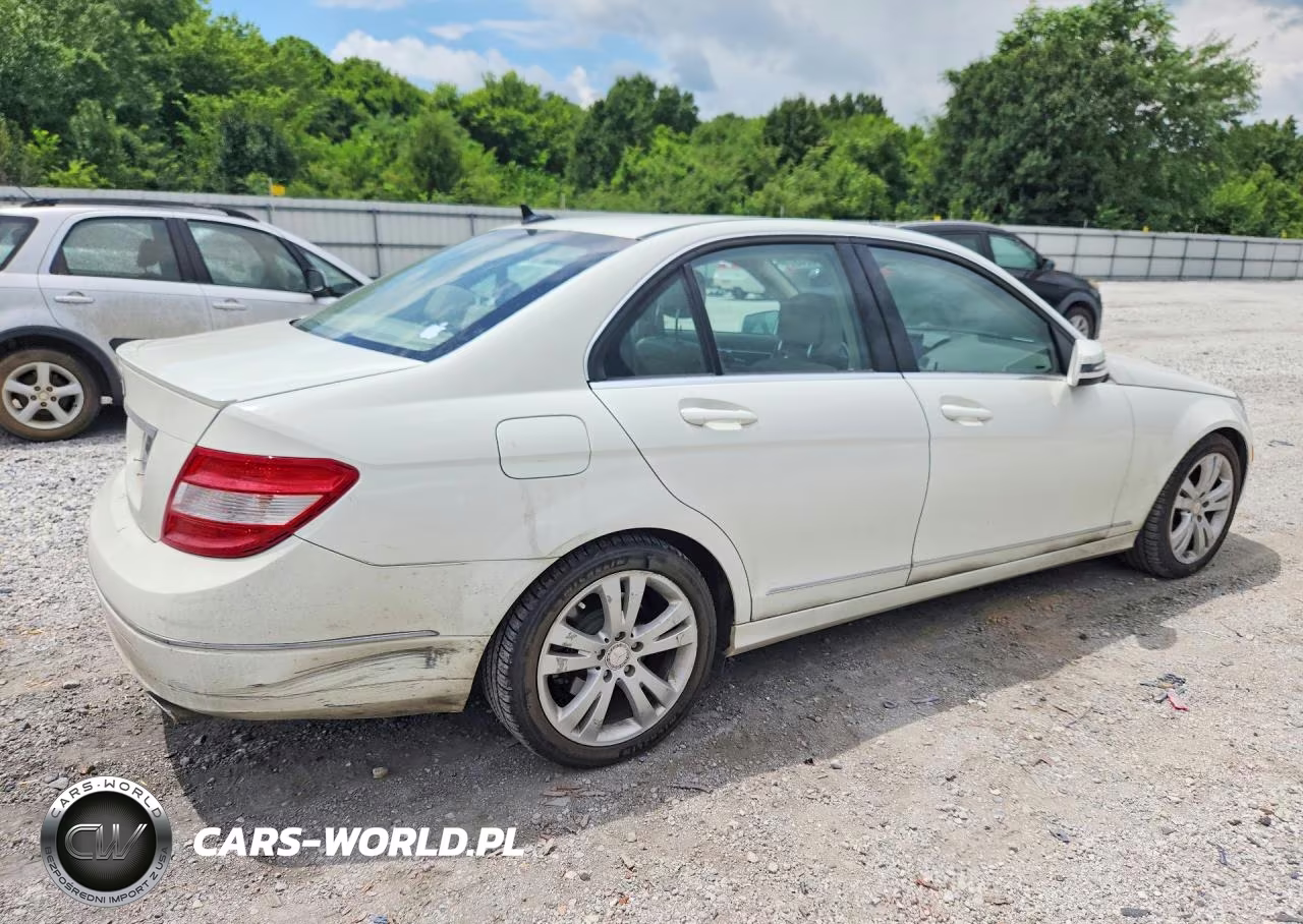 2011 Mercedes-Benz C 300 VIN:WDDGF5EB1BR167492 - 3