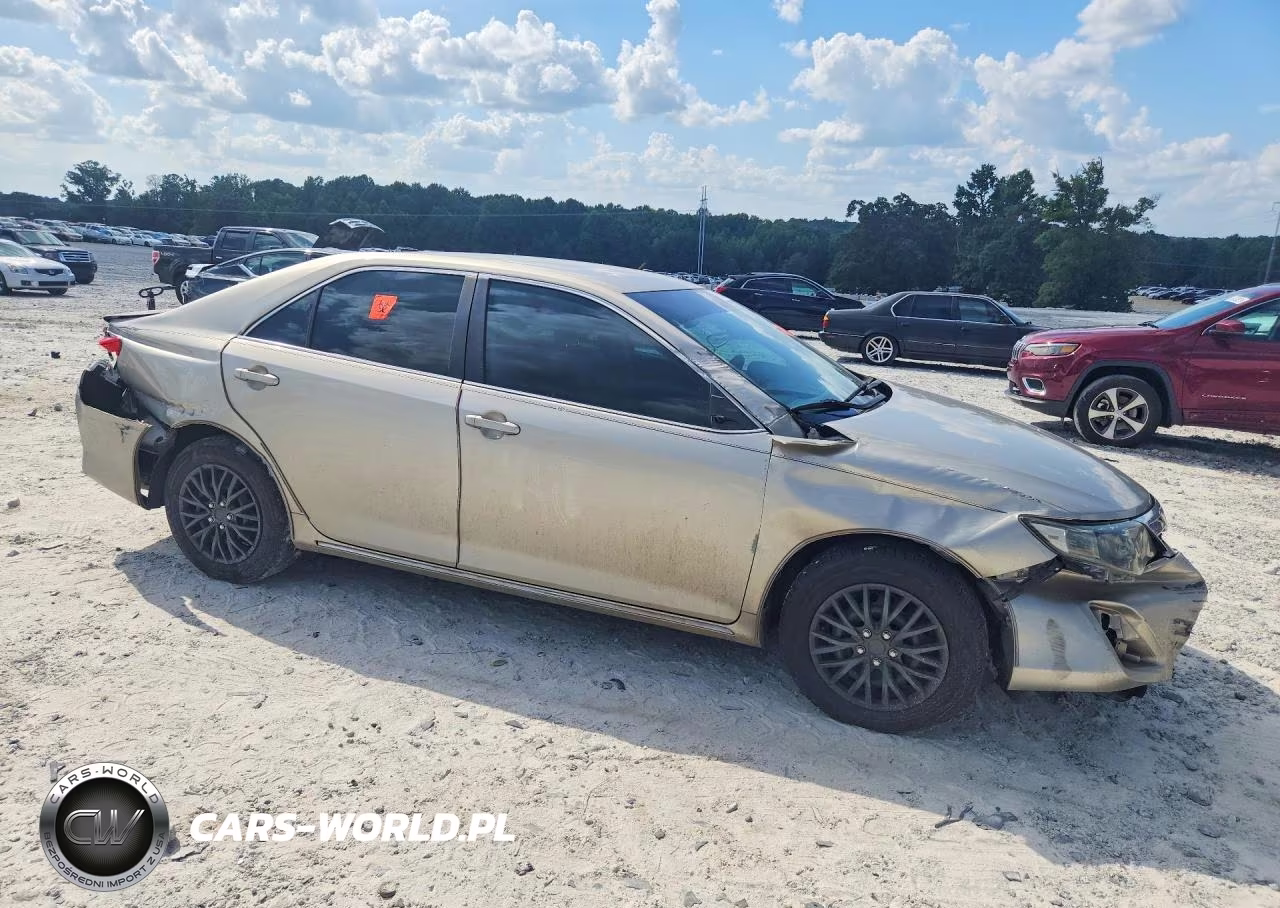 2013 Toyota Camry Le VIN:4T1BF1FK3DU680668 - 4