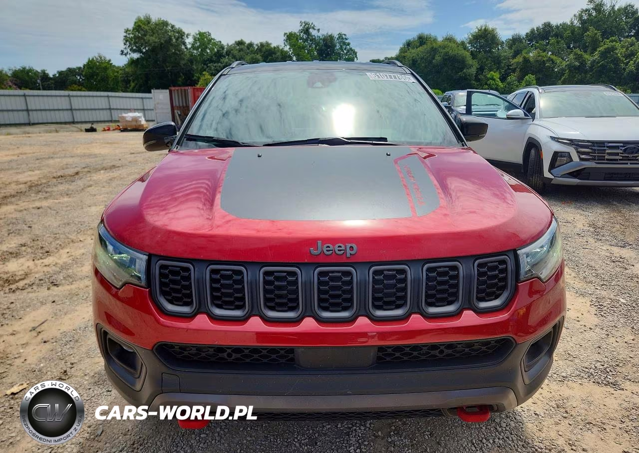 2025 Jeep Compass Trailhawk VIN:3C4NJDDN5ST532916 - 5