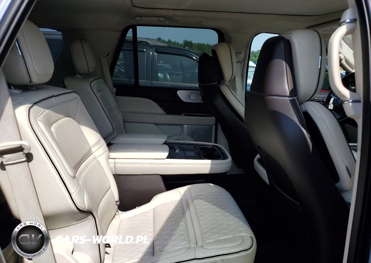 2019 Lincoln Navigator Black Label VIN:5LMJJ2TT3KEL07096 - 11